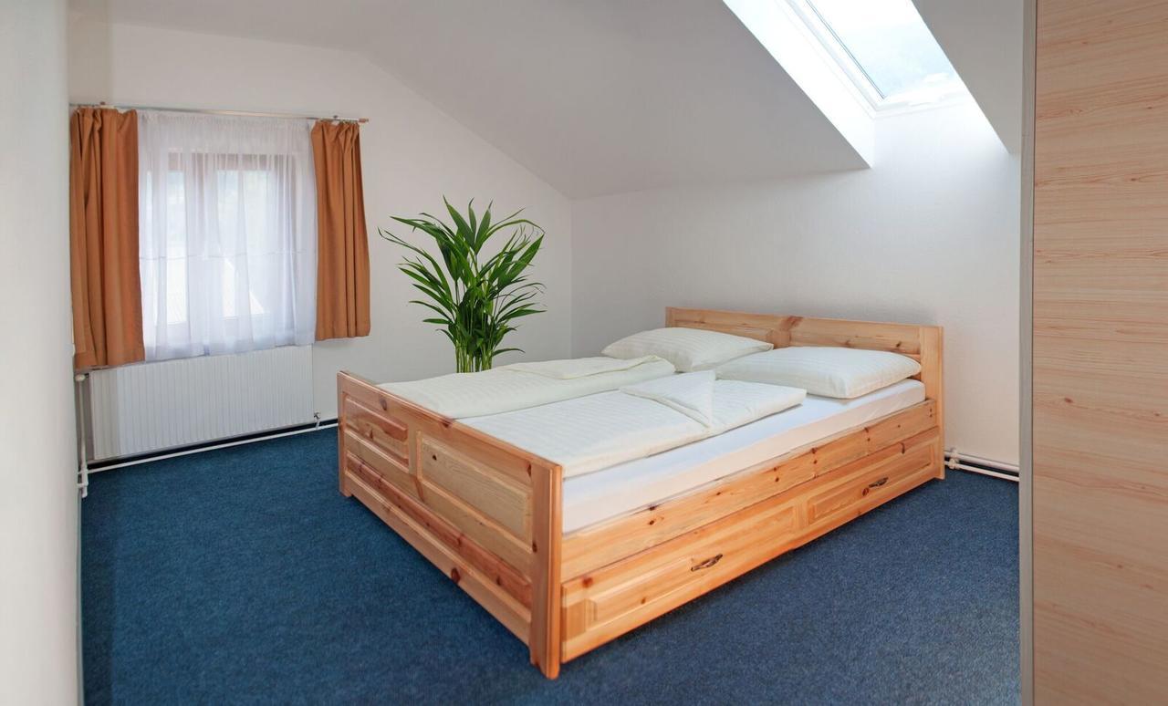 Gasthaus Pension Goldeck Spittal an der Drau Exterior foto